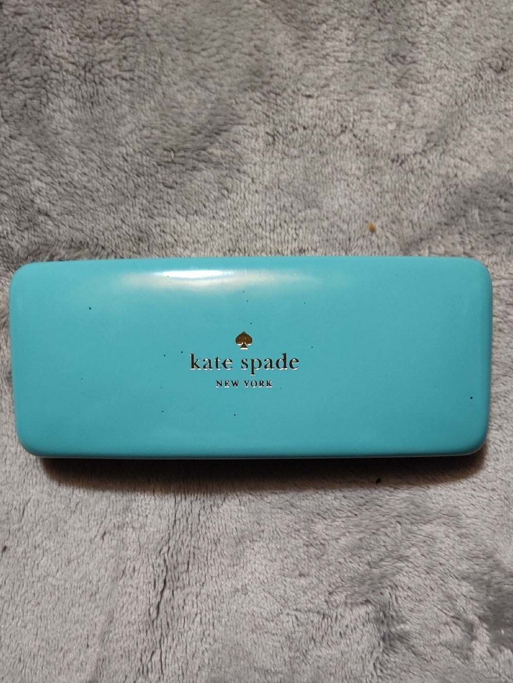 kate spade turquoise hard shell glasses case with gold logo Read Description